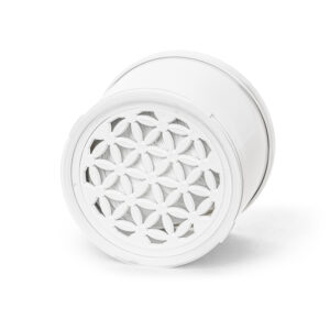Weiße Ultrafiltrations-Membrankartusche für einen Wasserfilter, von oben fotografiert, mit einem Gitter in Form der Blume des Lebens.